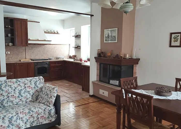 Tiziana House